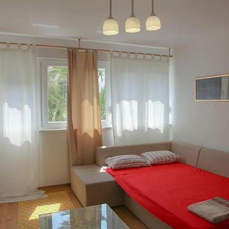 Apartman Mirko Apartment *